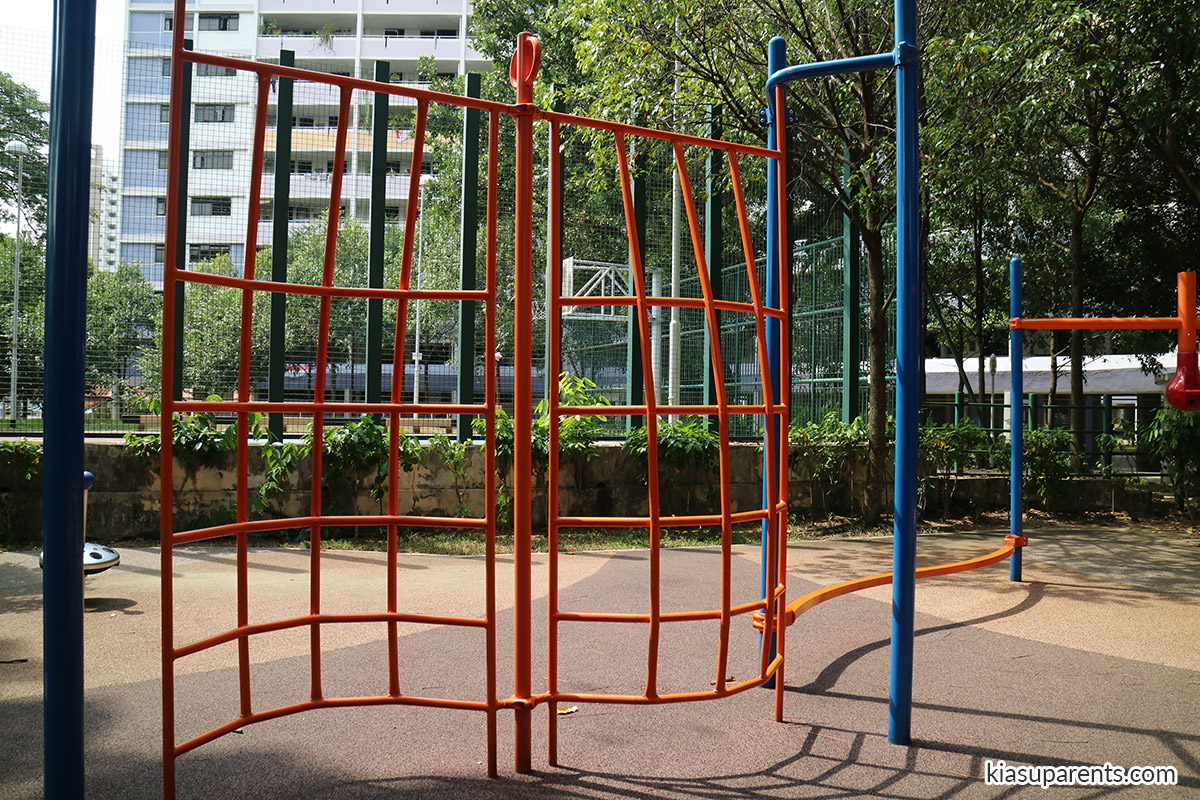 blk 115A Bedok North Rd Playground 03